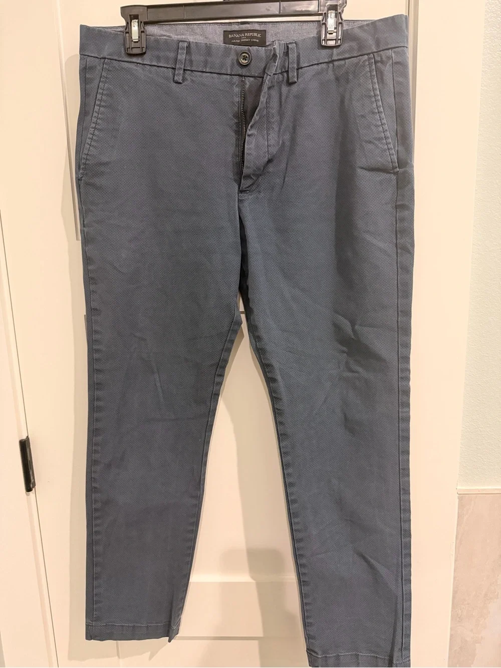Banana Republic Men’s Slate Blue Textured Chino Pants 34x30